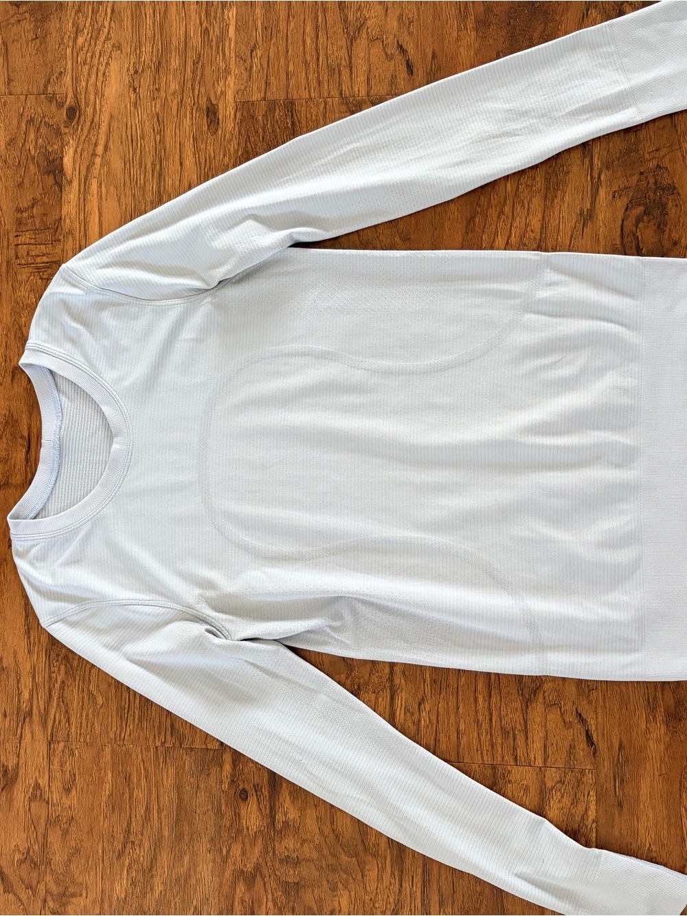 Lululemon lavender long sleeve workout top